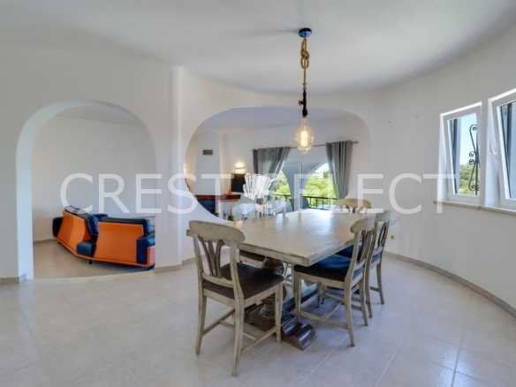 Convenient Family Dwelling House in Faro  with 3 bedrooms
