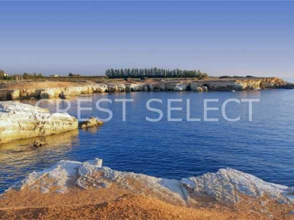 Serene Comfort Space Villas / Houses in Peyia with 3 bedrooms
