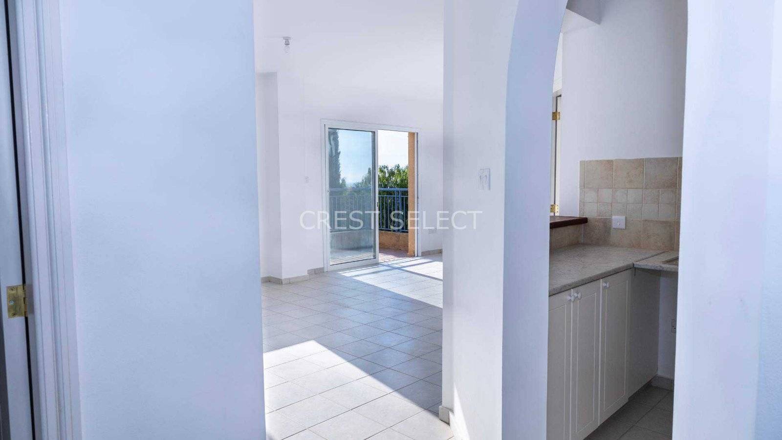 Cosy Retreat Apartments / Penthouses in Peyia with 2 bedrooms