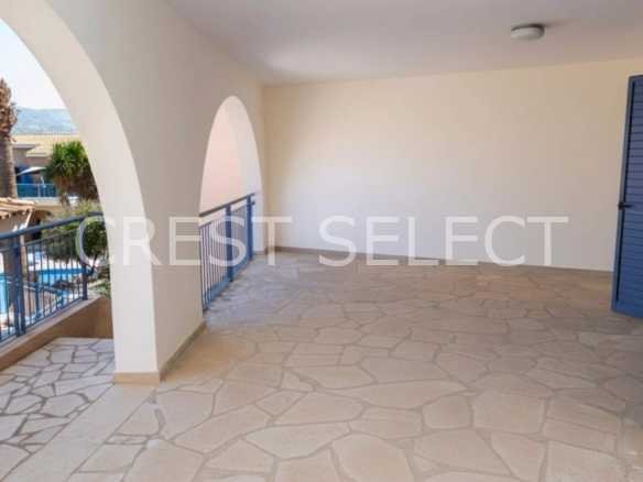 Contemporary Comfort Haven Villas / Houses in Chloraka with 2 bedrooms