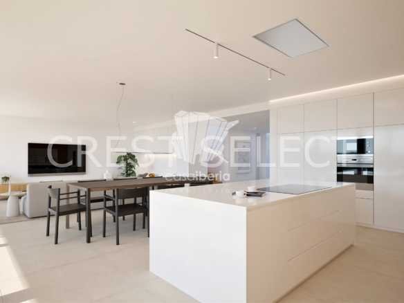Luxe Family Retreat Semi-Detached House in Faro  with 4 bedrooms