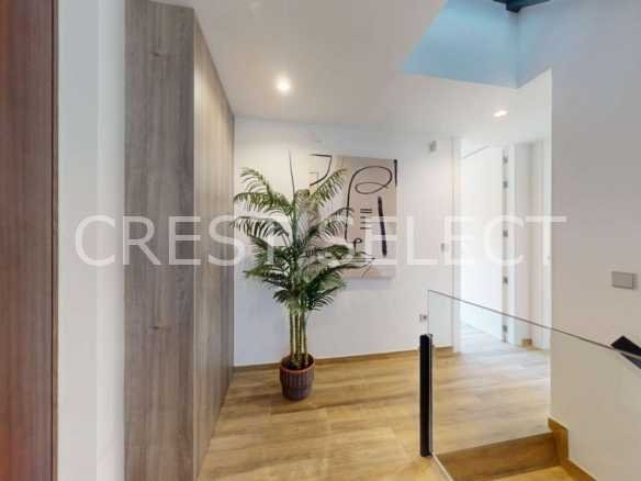 Welcoming Family Home  in Monforte Del Cid with 3 bedrooms