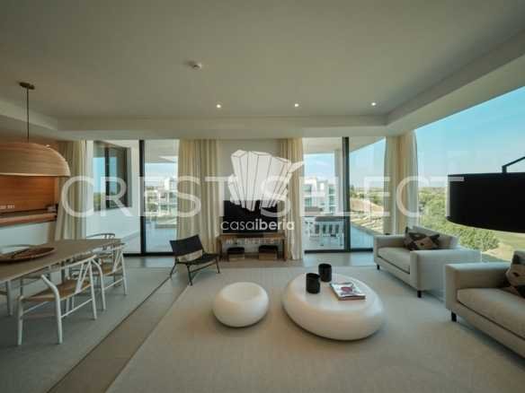 Sleek Family Residence Apartment in Faro  with 3 bedrooms