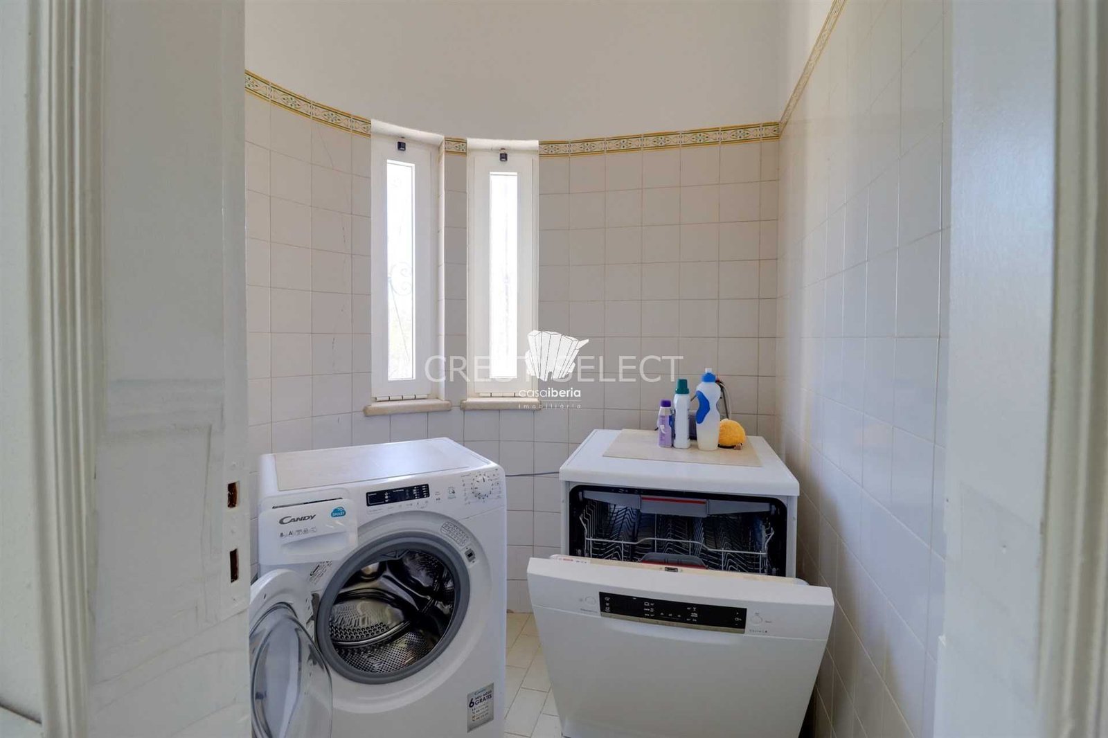 Convenient Family Dwelling House in Faro  with 3 bedrooms