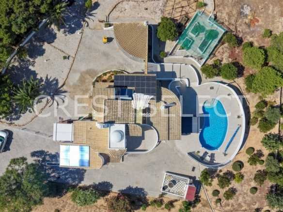 Convenient Family Dwelling House in Faro  with 3 bedrooms