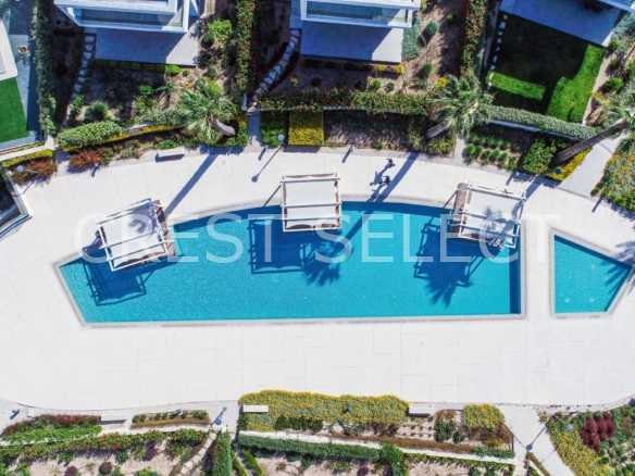 Sleek Family Residence Villas / Houses in Peyia with 3 bedrooms