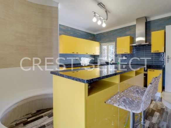 Convenient Family Dwelling House in Faro  with 3 bedrooms