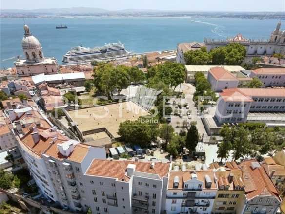 Stylish Urban Sanctuary Apartment in Lisboa  with 2 bedrooms