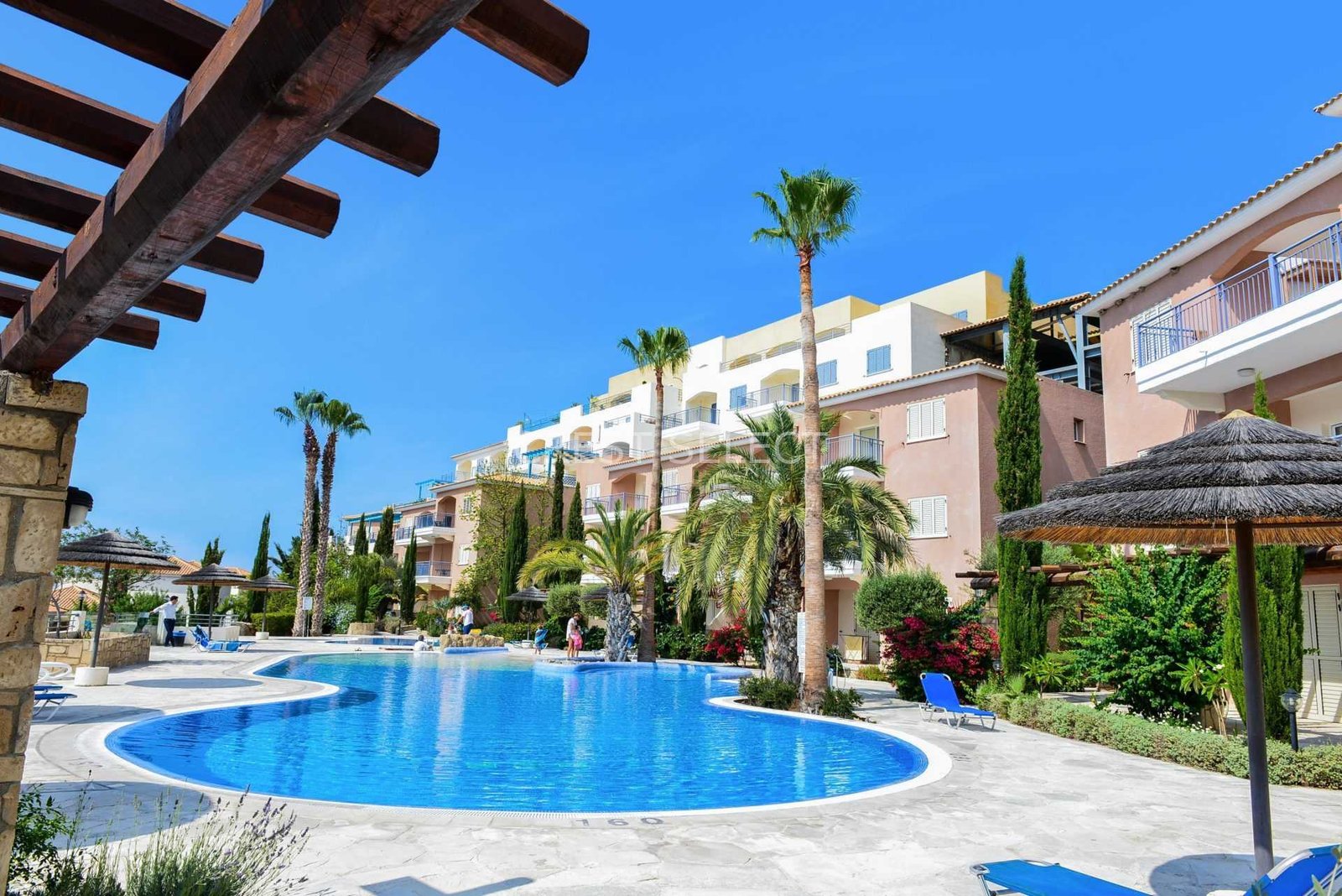 Tranquil Family Haven Apartments / Penthouses in Geroskipou with 2 bedrooms