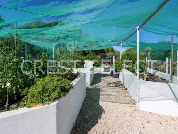 Convenient Family Dwelling House in Faro  with 3 bedrooms