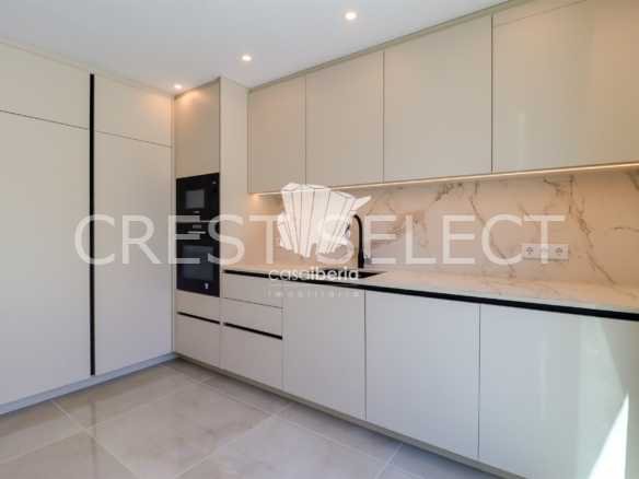 Elegant Family Dwelling House in Faro  with 4 bedrooms