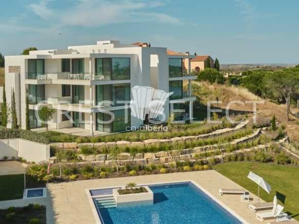 Sleek Family Residence Apartment in Faro  with 3 bedrooms