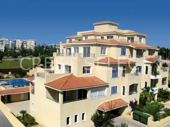 Bright Family Home Apartments / Penthouses in Geroskipou with 2 bedrooms