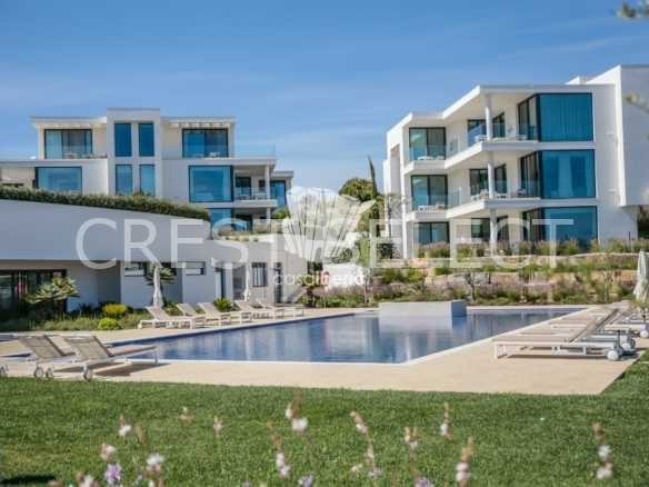 Sleek Family Residence Apartment in Faro  with 3 bedrooms
