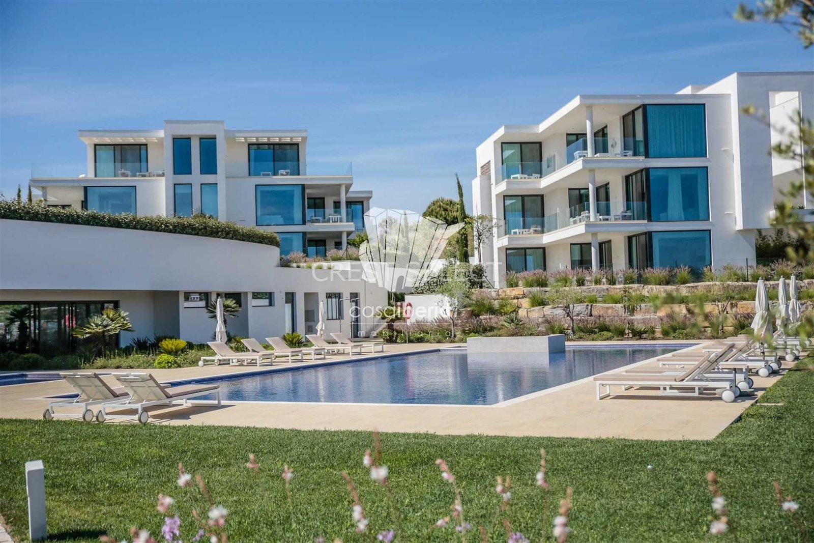 Sleek Family Residence Apartment in Faro  with 3 bedrooms