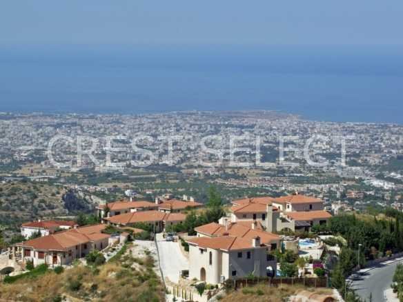 Contemporary Family Residence Villas / Houses in Tsada with 2 bedrooms
