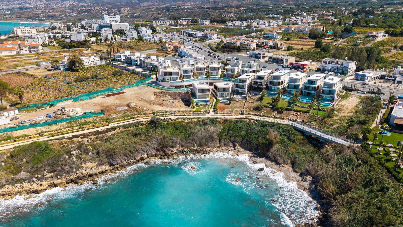 Spacious Family Haven Villas / Houses in Kissonerga with 4 bedrooms