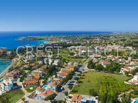 Convenient Family Dwelling Villas / Houses in Coral Bay with 3 bedrooms