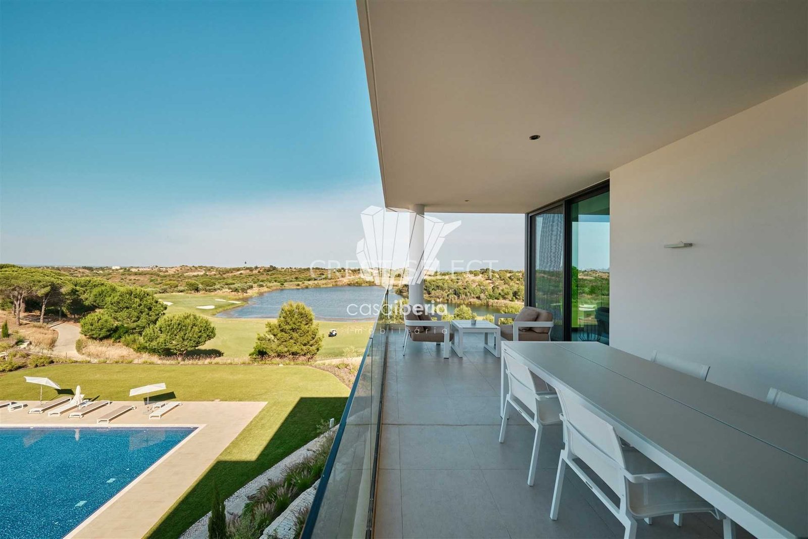 Sleek Family Residence Apartment in Faro  with 3 bedrooms