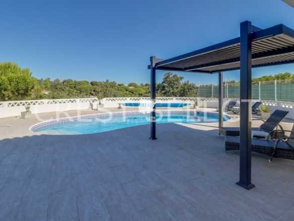 Convenient Family Dwelling House in Faro  with 3 bedrooms