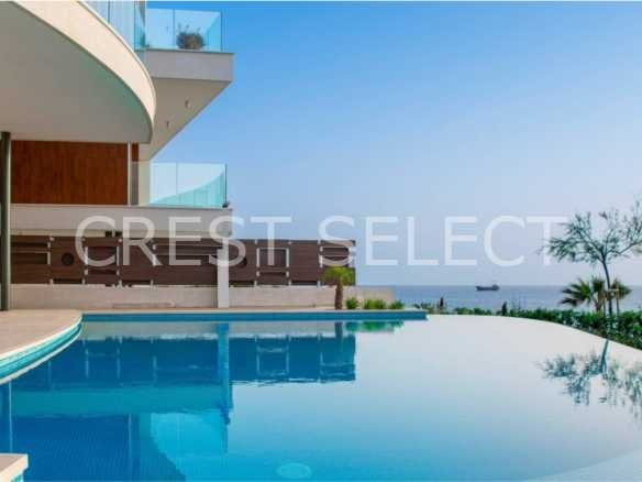 Contemporary Family Residence Villas / Houses in Chloraka with 3 bedrooms