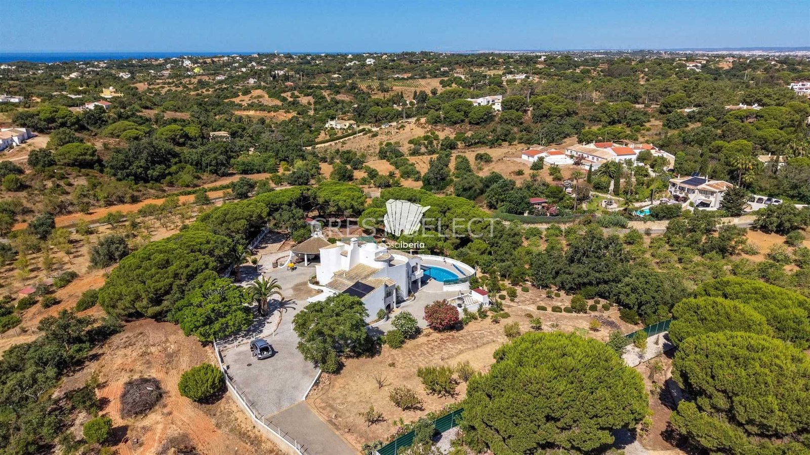 Convenient Family Dwelling House in Faro  with 3 bedrooms
