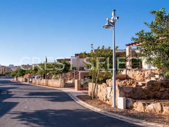 Multi-Purpose Abode Apartments / Penthouses in Chloraka with 2 bedrooms
