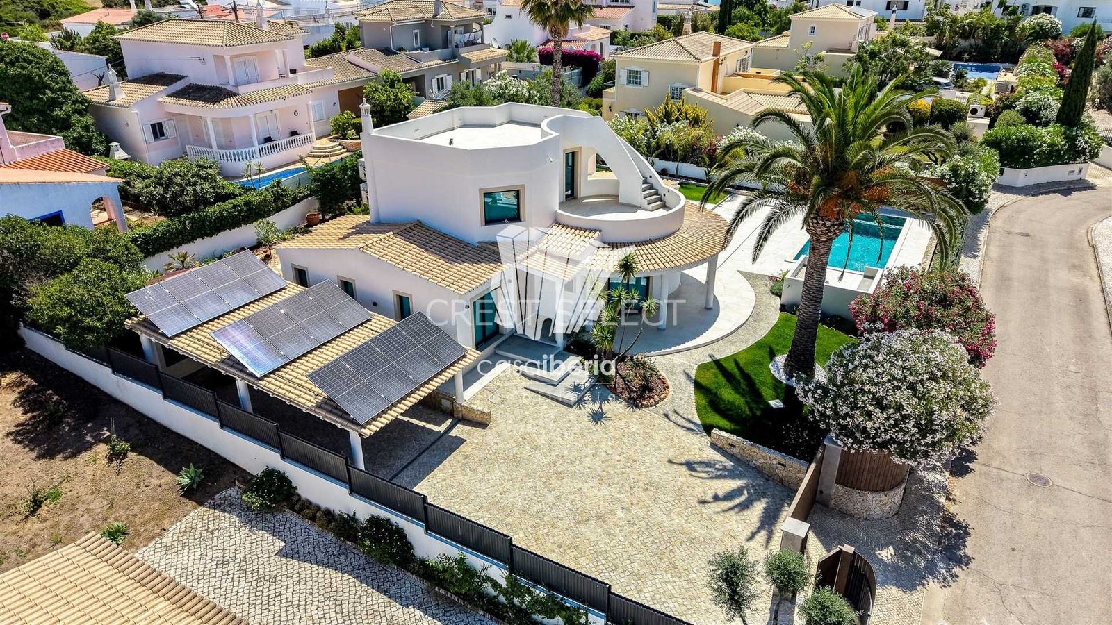 Elegant Family Dwelling House in Faro  with 4 bedrooms