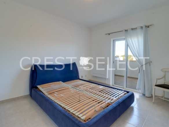 Convenient Family Dwelling House in Faro  with 3 bedrooms