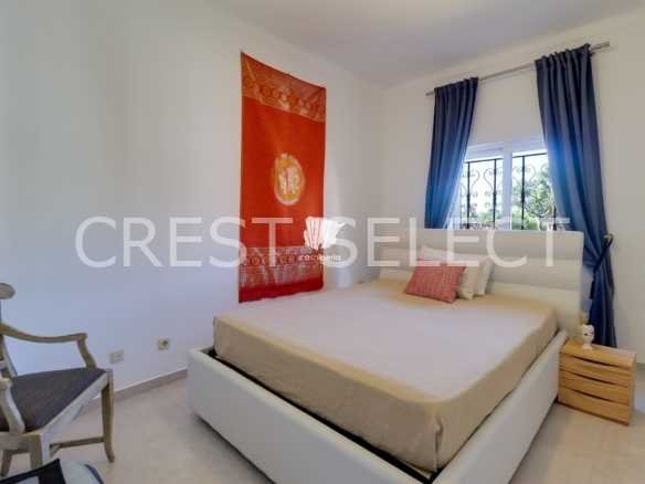 Convenient Family Dwelling House in Faro  with 3 bedrooms