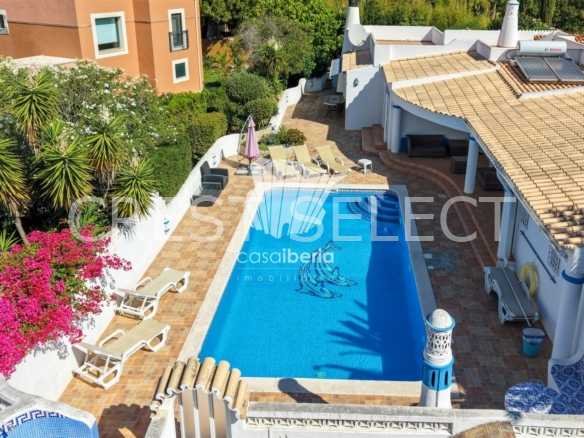 Comfortable Family Manor House in Faro  with 4 bedrooms