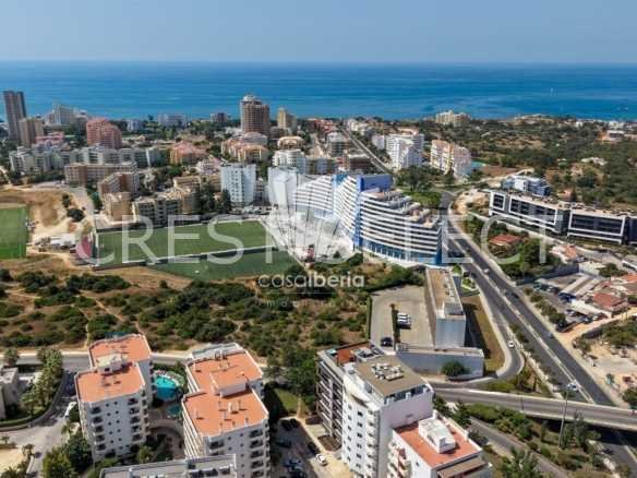 Flexible Living Space Apartment in Faro  with 3 bedrooms