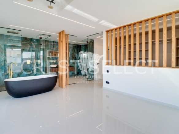 Flexible Living Space Apartment in Faro  with 3 bedrooms
