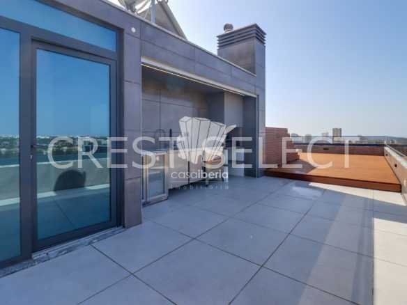 Flexible Living Space Apartment in Faro  with 3 bedrooms