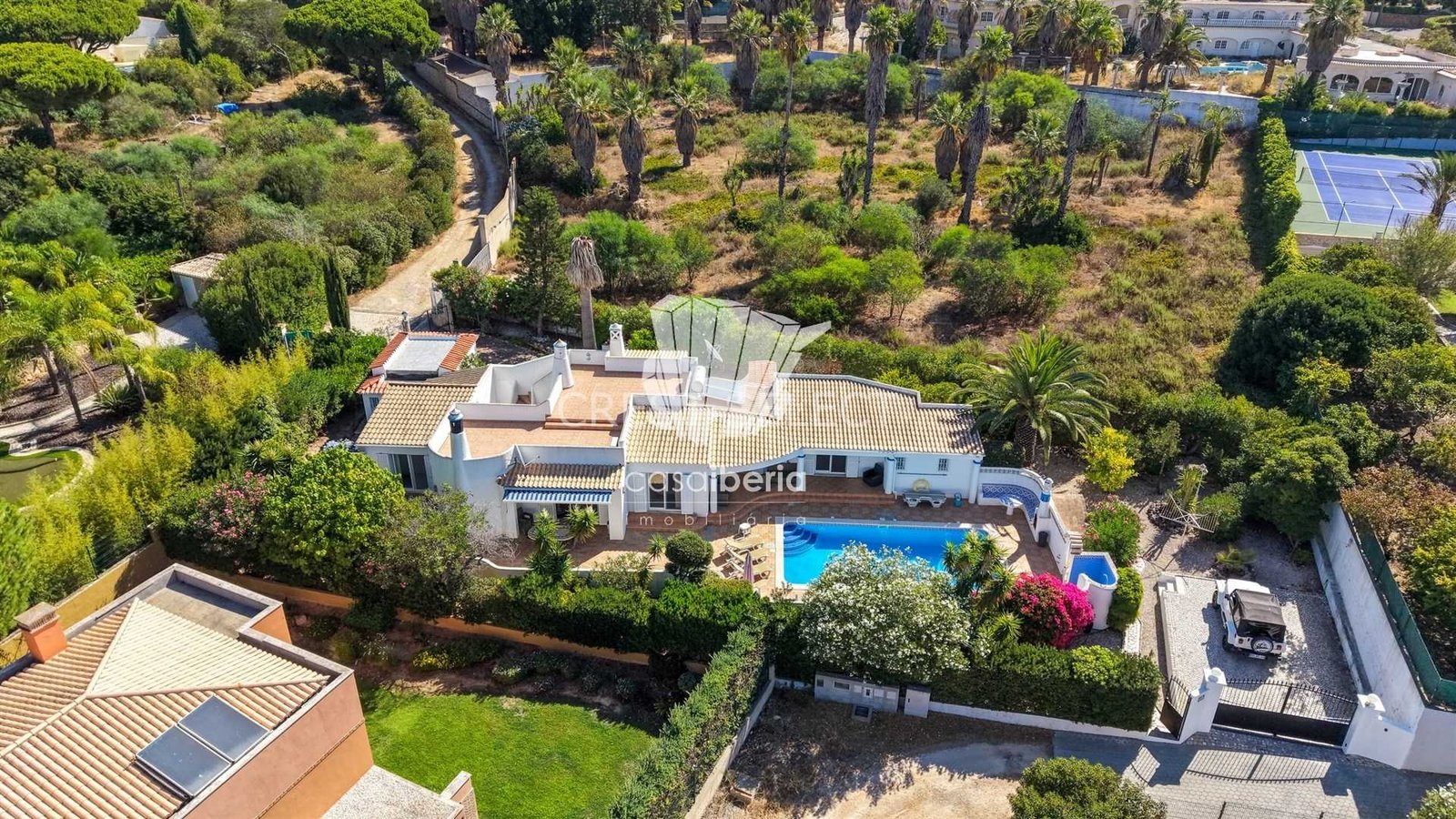 Comfortable Family Manor House in Faro  with 4 bedrooms