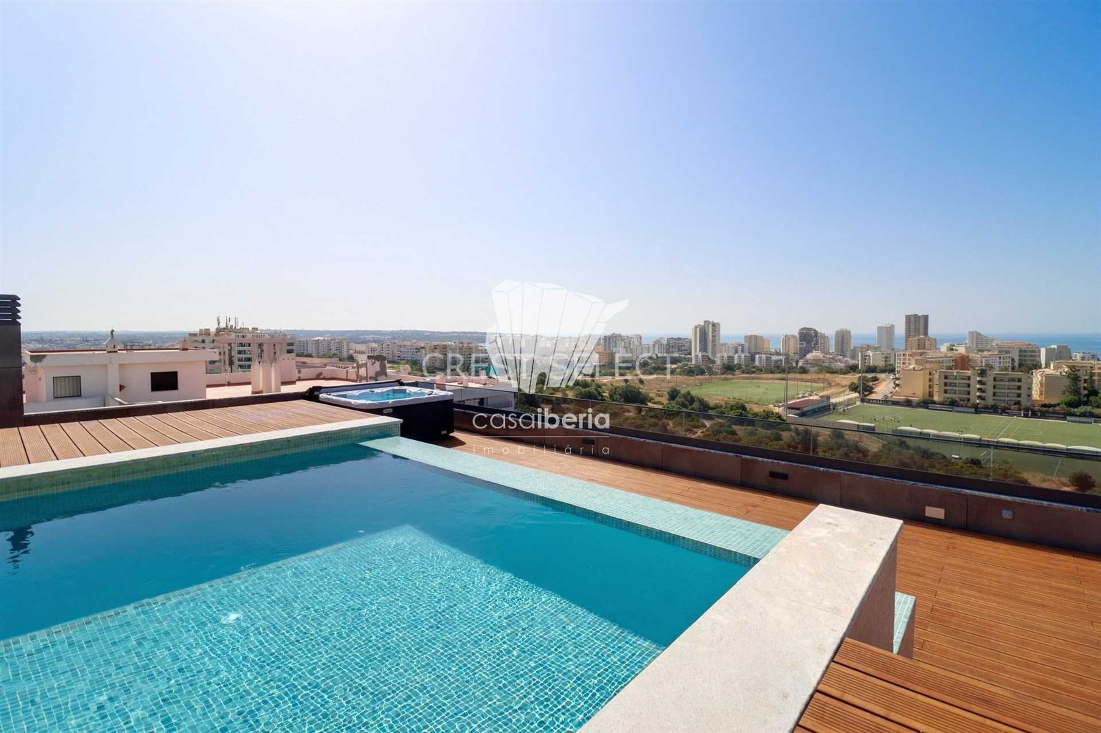 Flexible Living Space Apartment in Faro  with 3 bedrooms