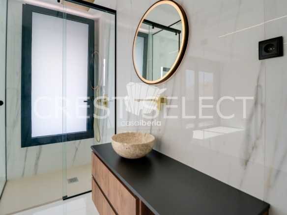 Flexible Living Space Apartment in Faro  with 3 bedrooms