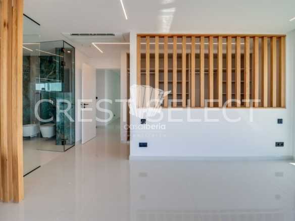 Flexible Living Space Apartment in Faro  with 3 bedrooms