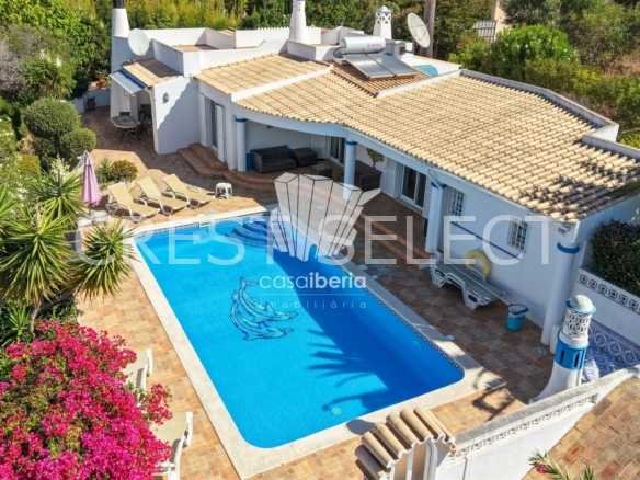 Comfortable Family Manor House in Faro  with 4 bedrooms