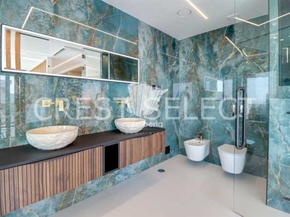 Flexible Living Space Apartment in Faro  with 3 bedrooms
