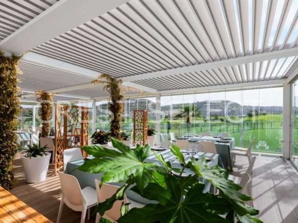 Stylish Family Oasis  in Monforte Del Cid with 4 bedrooms