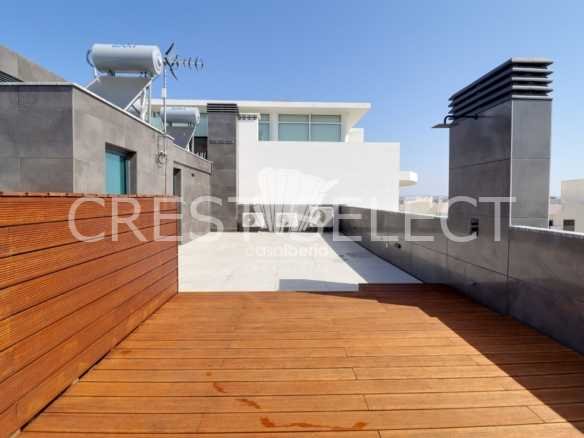 Flexible Living Space Apartment in Faro  with 3 bedrooms