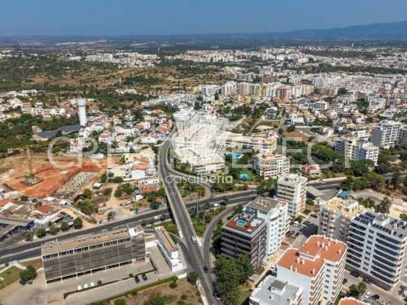 Flexible Living Space Apartment in Faro  with 3 bedrooms