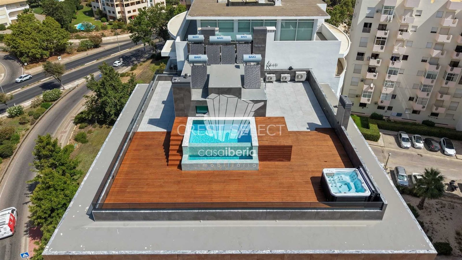 Flexible Living Space Apartment in Faro  with 3 bedrooms