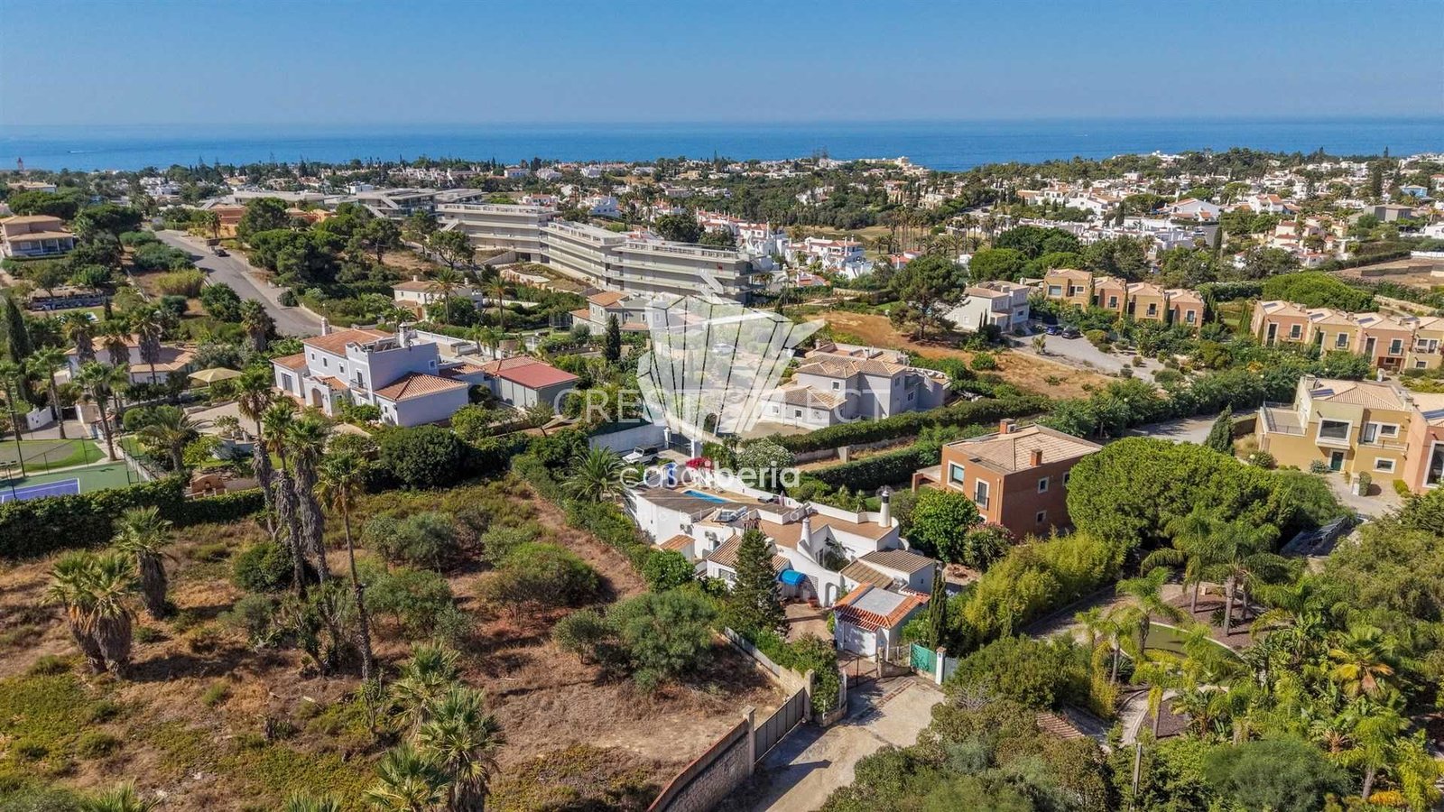 Comfortable Family Manor House in Faro  with 4 bedrooms