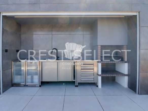 Flexible Living Space Apartment in Faro  with 3 bedrooms