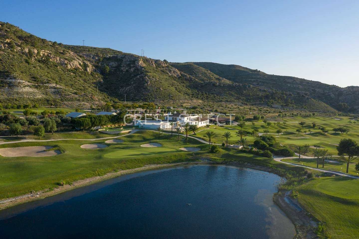 Stylish Family Oasis  in Monforte Del Cid with 4 bedrooms