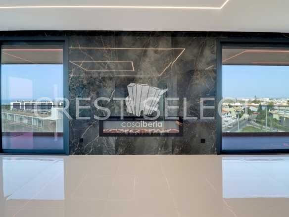 Flexible Living Space Apartment in Faro  with 3 bedrooms