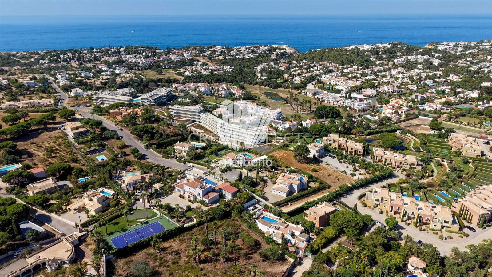 Comfortable Family Manor House in Faro  with 4 bedrooms