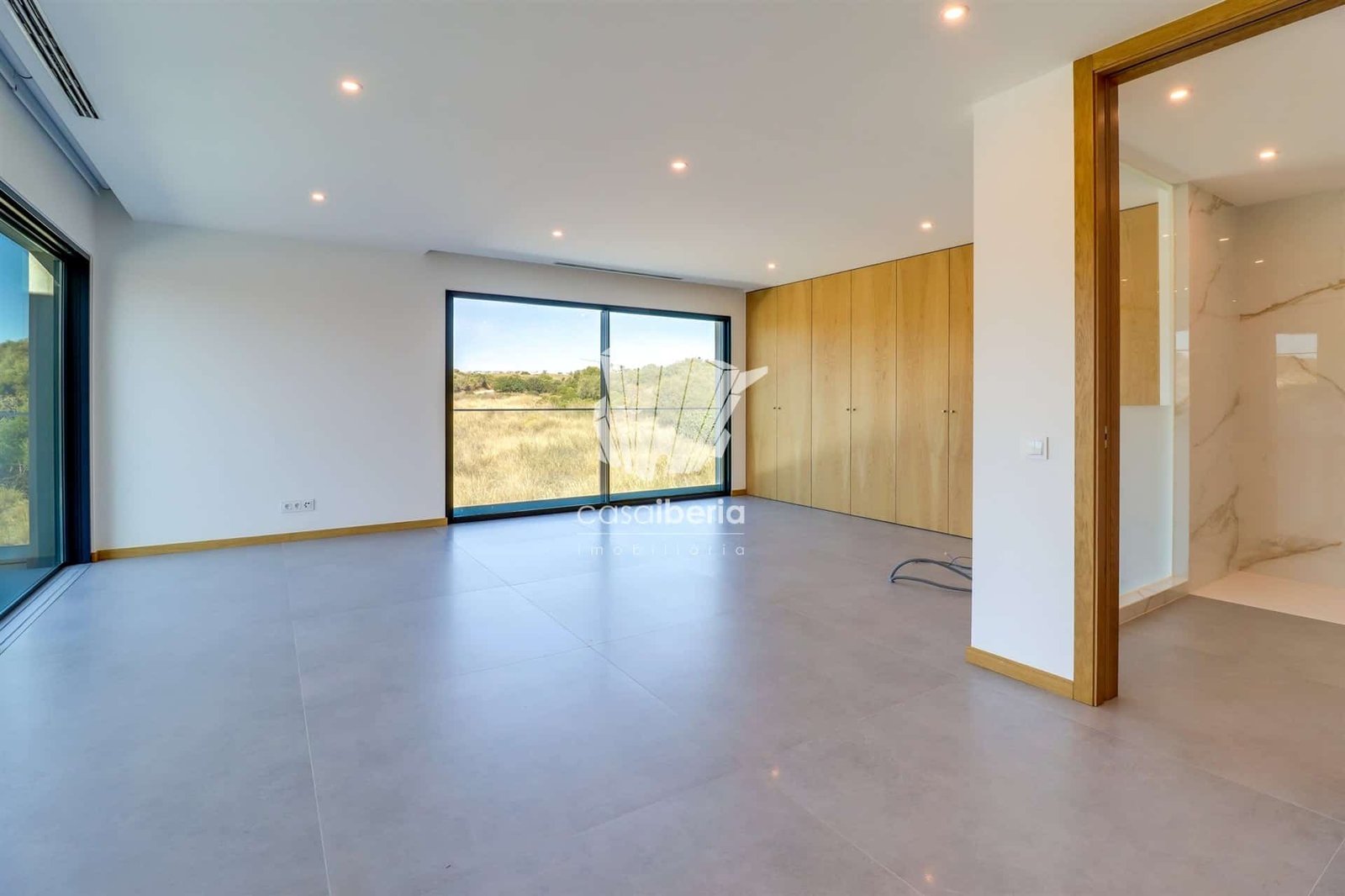 Custom Family Residence House in Faro  with 4 bedrooms